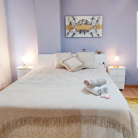 Elegante Y Amplio Apartamento En Pleno Centro De *