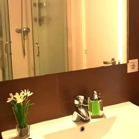 Elegante Y Amplio Apartamento En Pleno Centro De